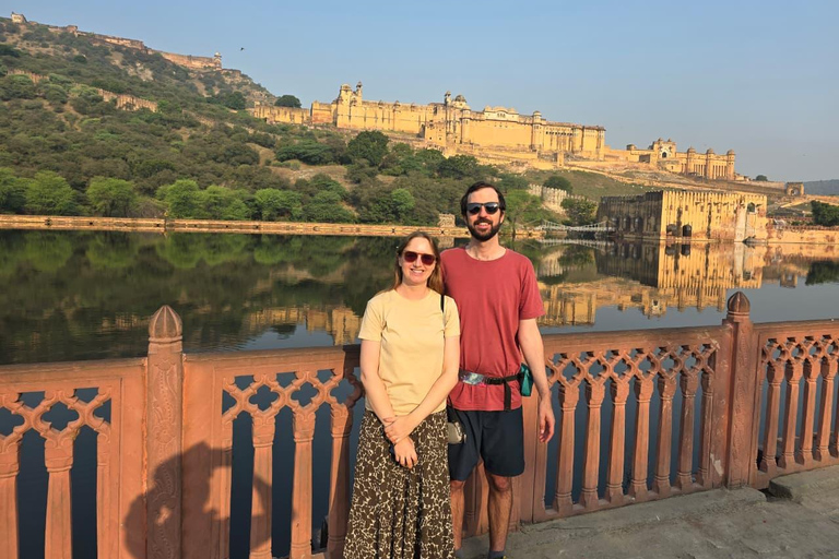Jaipur: Small Group Tour with Transfers and Guide