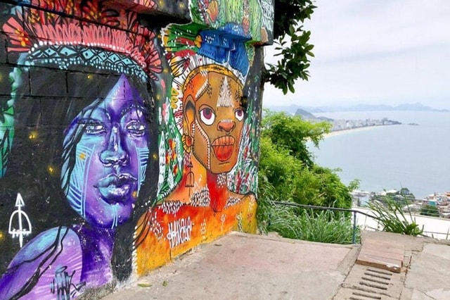 Rio de Janeiro: Favela Jeep Tour to Rocinha and Capoeira
