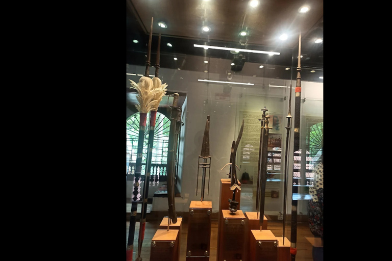 Kochi: passeio de dia inteiro ou meio dia com tudo incluído e cruzeiro de barcoKochi: passeio de dia inteiro com tudo incluído e cruzeiro de barco