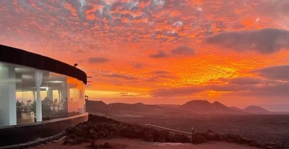 Timanfaya National Park: Evening Tour with Volcano Dinner