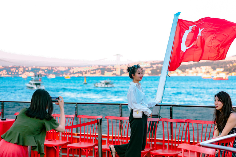 Istanbul: Turkish Night on the Bosphorus Dinner Cruise