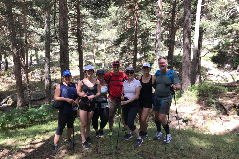 Madrid: Excursión de un día con transporte para hacer senderismo y visitar Segovia