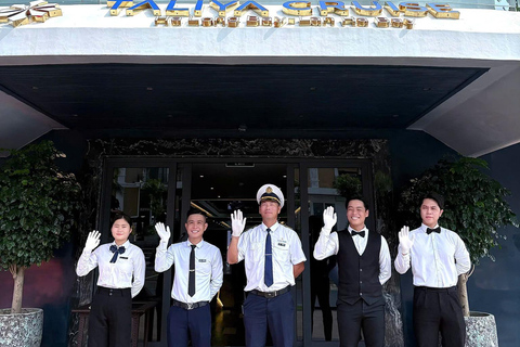 Hanoi:Halong Bay–Lan Ha Bay-Kayak,Swimming Luxury Day Cruise From Halong: Discover Halong Bay Full Day Cruise 5*
