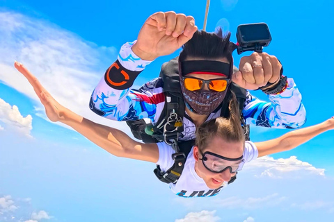 Pattaya-Bangkok Tandem Skydive with Ocean Views VIP Package