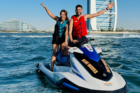 迪拜：体验摩托艇畅游阿拉伯酋长酒店+图片&amp;视频30分钟喷气式摩托艇前往帆船酒店