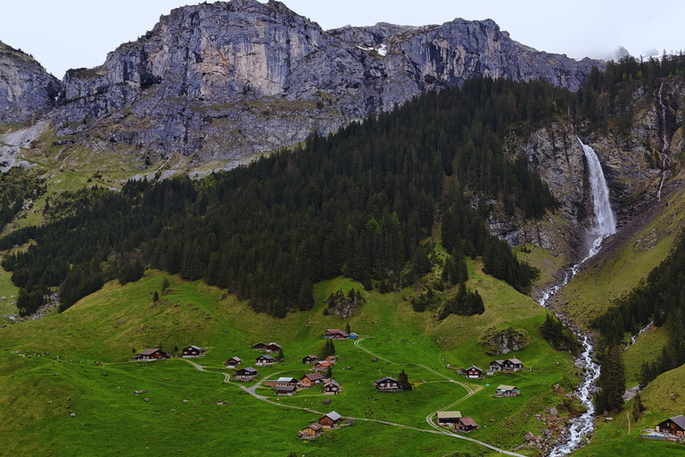 Von Zürich aus: Private Tagestour zu den versteckten Juwelen der Schweiz mit einem lokalen ReiseführerVon Zürich aus: Private Tagestour zu den versteckten Juwelen der Schweiz mi