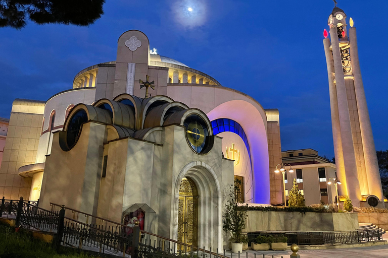 Hoogtepunten van Tirana: Een wandeltour met een lokale gids