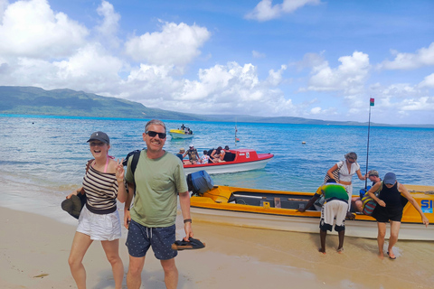 Port Vila: Pele Island Day Tour with Lunch & Snorkeling