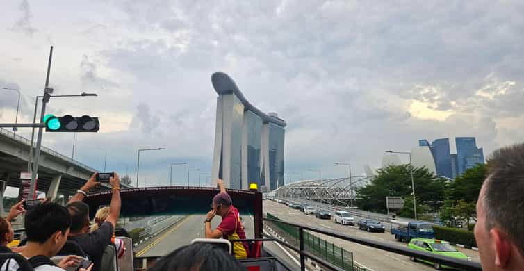 Singapore: Big Bus Night Tour by Open-Top Bus & Live Guide photo 7