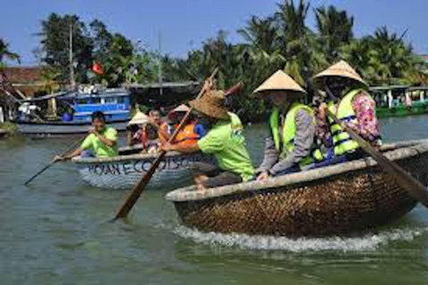 Cam Thanh Bamboe mand boottocht vanuit Hoi AnBamboe mand boottocht