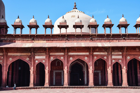 Delhi/Agra/Jaipur Transfer Via Fatehpur Sikri & Stepwell Transfer Between Delhi & Jaipur by Private Car