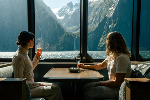 From Queenstown: Milford Sound Business Class with Cruise Milford Sound Business Class