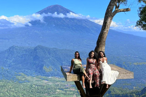 Bali: East Bali Highlights – Lempuyang & Virgin Beach