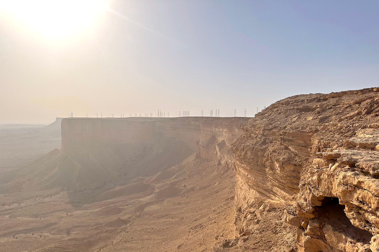 Riyadh:3-Hour Second Edge of the World Darb Al-Manjour Trail