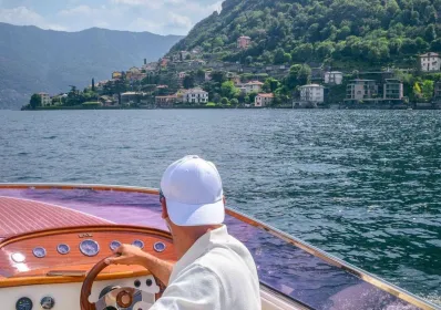 Comer See: Private SpeedBoat Tour und Pause in Bellagio
