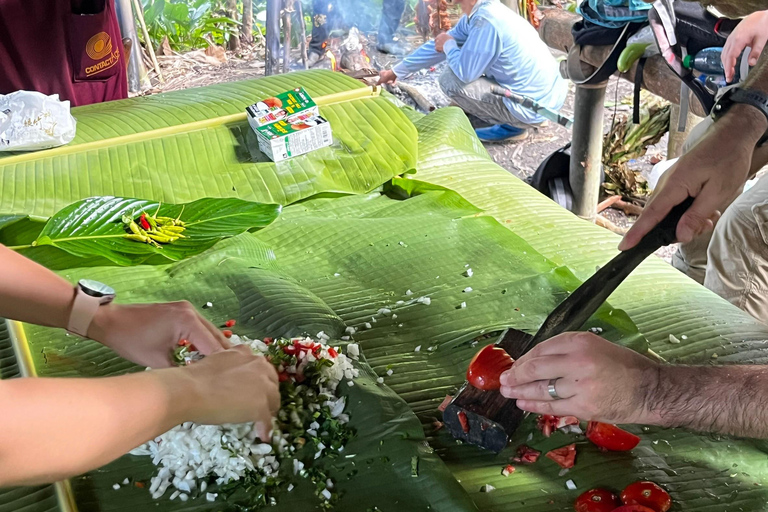 Chiang Rai: Jungle Adventure-Group Trekking & Bamboo Cooking