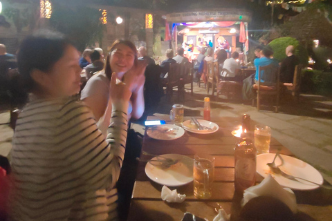 Willkommenstour in Kathmandu: Durbar-Platz &amp; kulturelle Dinner-ShowKathmandu: Durbar-Platz &amp; kulturelle Dinner-Show