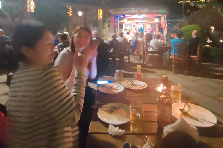 Willkommenstour in Kathmandu: Durbar-Platz &amp; kulturelle Dinner-ShowKathmandu: Durbar-Platz &amp; kulturelle Dinner-Show