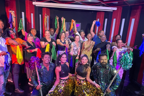 Mumbai: Tour degli studi di Bollywood + spettacolo di danza + karaoke