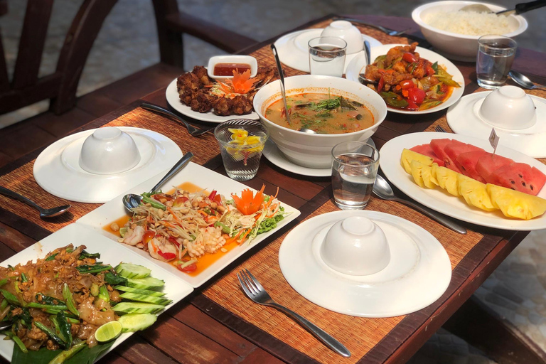 Phuket: wycieczka motorówką na wyspy Racha z nurkowaniem i lunchem