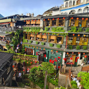 From Taipei: Jiufen & Shifen Private Day Trip with Driver