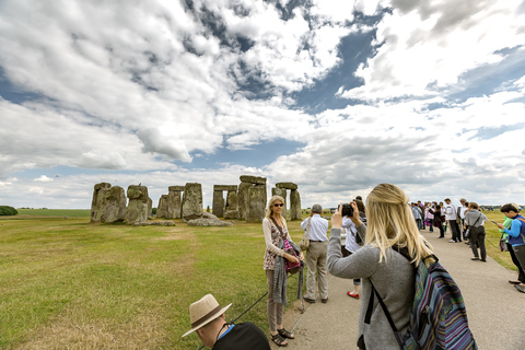 Von London aus: Stonehenge HalbtagestourStonehenge Halbtagestour mit Thames River Cruise Ticket