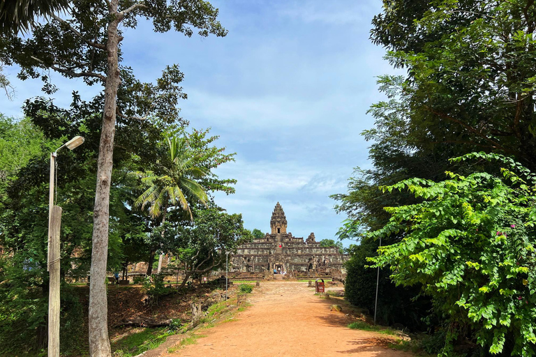 Adventure to the distant temples, Beng Mealea & Rolous Group