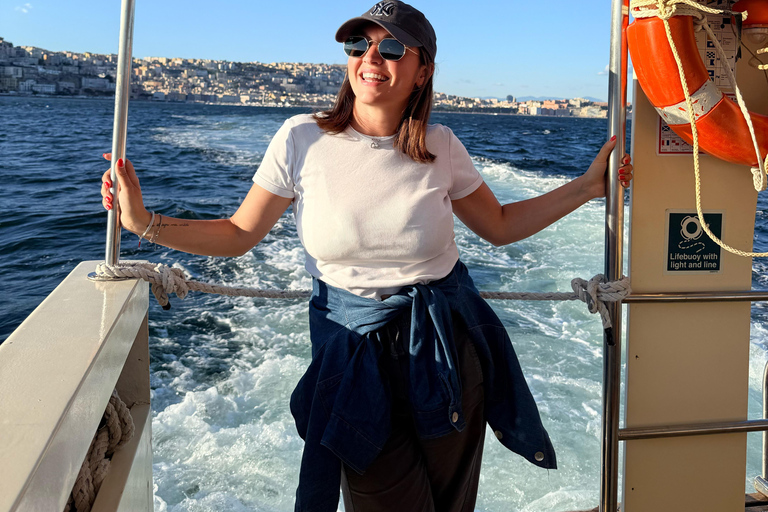 Naples: Panoramic Gulf Boat Tour with Local Guide
