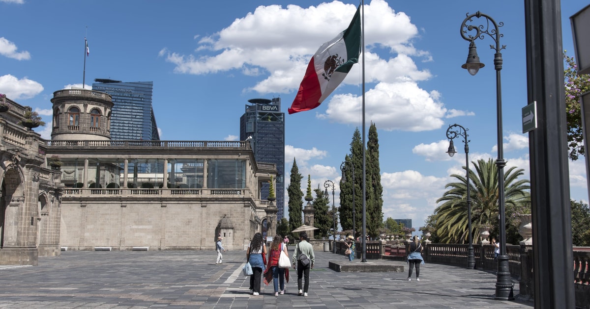 Private Tour To Chapultepec Castle GetYourGuide