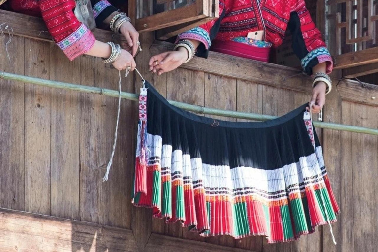 2-Day Private Custom Tour: Guilin → Longji → Fenghuang