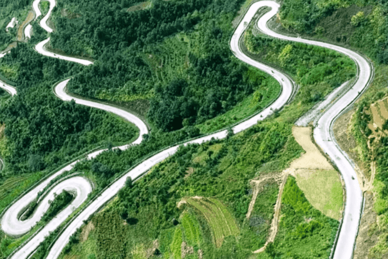 From Sapa/Hanoi: Ha Giang Loop 4 Days 3 Nights self-driving.