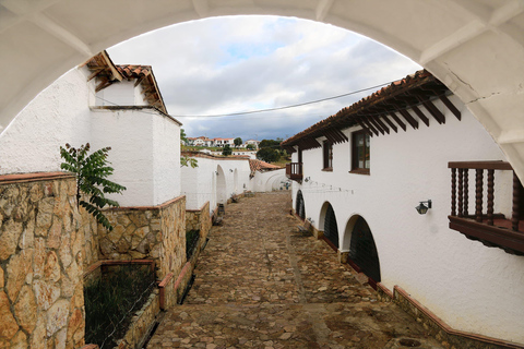 BOGOTA : Visite de la Laguna de Guatavita, de son village et de la Casa Loca