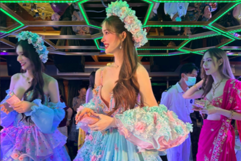 Pattaya: All Star Dinner Cruise with Buffet & Show All Star Dinner cruise ticket