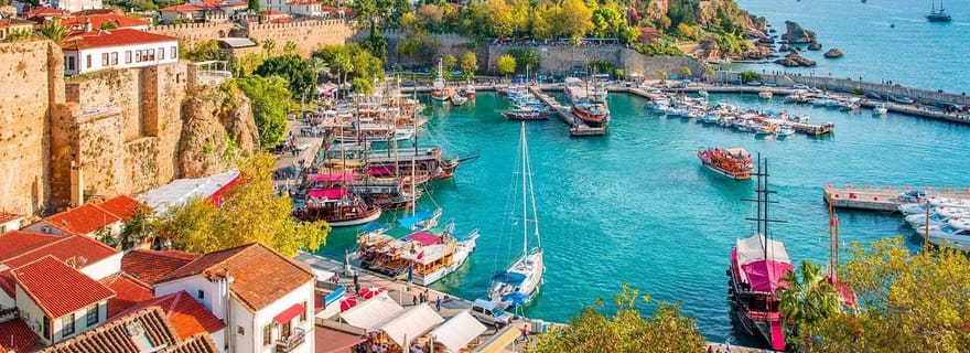 Antalya : Visite guidée de la vieille ville avec promenade en bateau et déjeuner