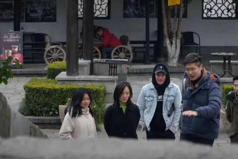 Shanghai: Authentic Fengjing Watertown Private Tour