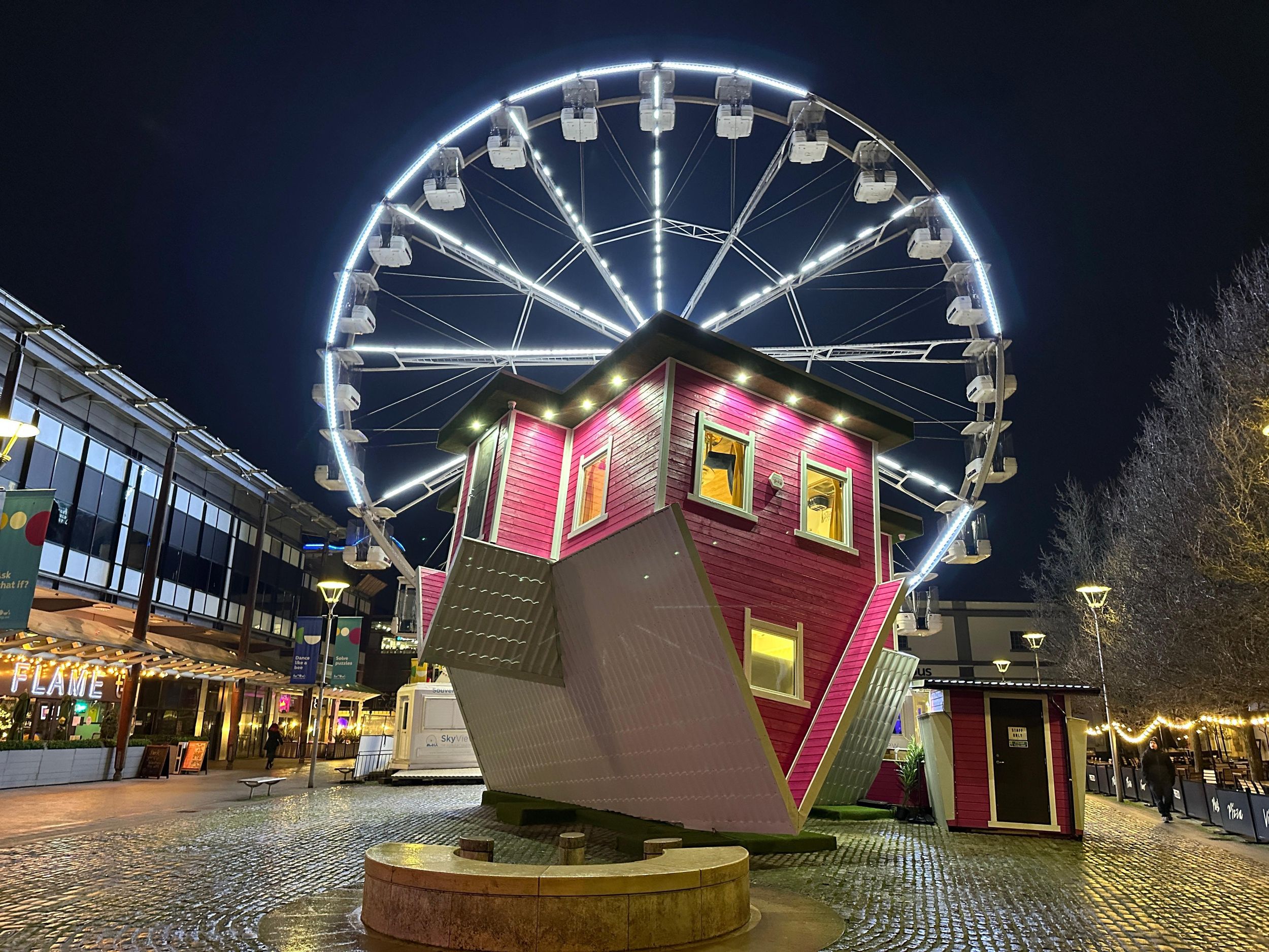 Bristol: Ticket für das Upside Down House