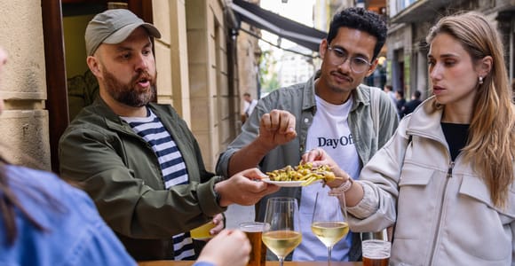 Chef-Led San Sebastián Pintxos Tour: 5 Bars, Wine & Dinner
