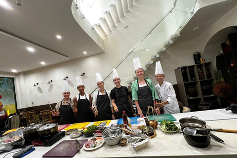 Private cooking class tour with Pro Chef