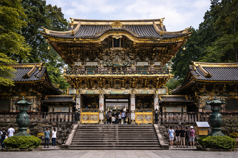 Tokyo: 5-Day Private Tour to Hiroshima with Transport