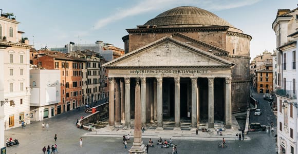 Rome: The Historic City Center Walking Tour with a Local