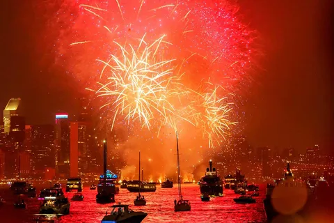 Horizons Edge Gezinsvriendelijke 4 juli vuurwerkcruise