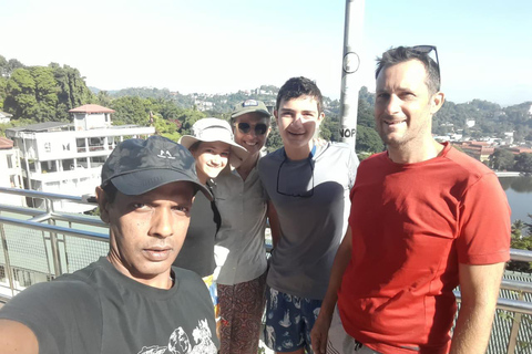 Kandy: City Tour – Immerse yourself in Kandy's rich history