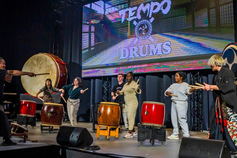 &quot;WA &quot;DAIKO RHYTHM QUEST (Japanische Trommel-Erlebnis-Show Osaka)