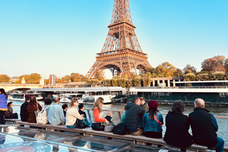 Paris: Illuminated Seine Night Cruise from the Eiffel Tower Paris: Illuminated Seine River Night Cruise & Free Postcard