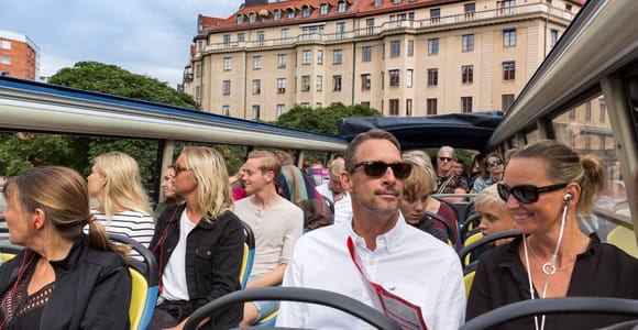 Stockholm: Rundgang und Hop-On/Hop-Off-Bustour