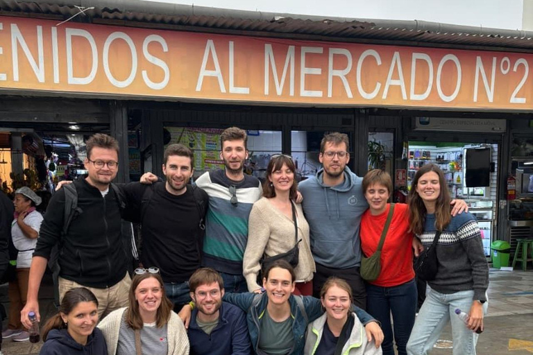 Lima: Barranco Street Food Tour by Tuk-Tuk with 13 Tastings