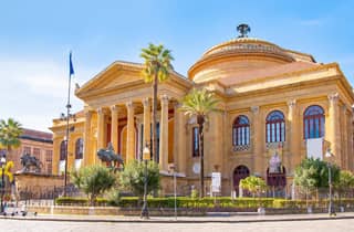 Palermo: Privater Flughafentransfer ins Stadtzentrum