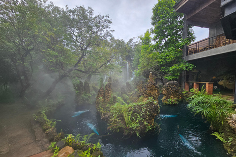 Chiangmai: Klebriger Wasserfall, Land der Engel und Wat ban den.