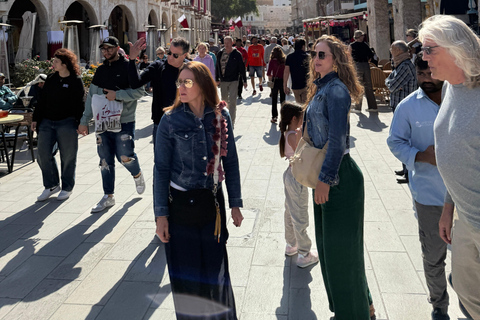 PRIVATE DOHA STADTFÜHRUNG FÜR FAMILIEN, PAARE UND KLEINE GRUPPENPrivate Stadtführung durch Doha für Familien, Paare und kleine Gruppen