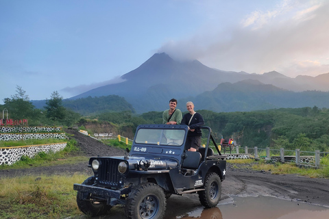 Yogyakarta: Sonnenaufgang Mt.Merapi Lava Tour mit dem Jeep